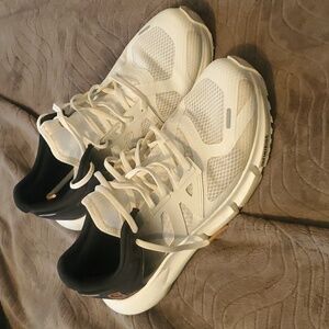 Salomon Predict 2 running shoe